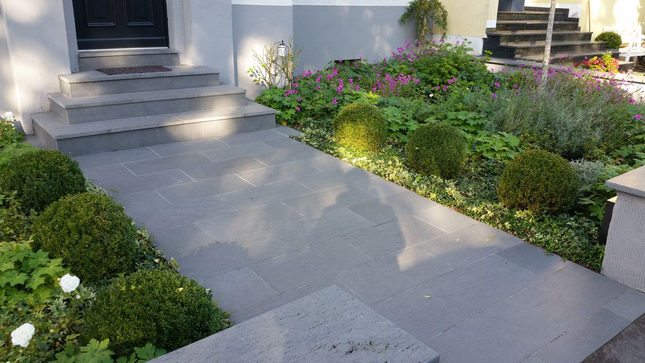 Natursteintreppen - Gartenbau Anton Siemens